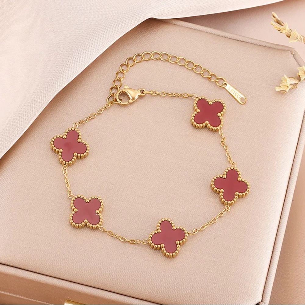 Elegant Stainless Steel Four Leaf Clover Bracelet
